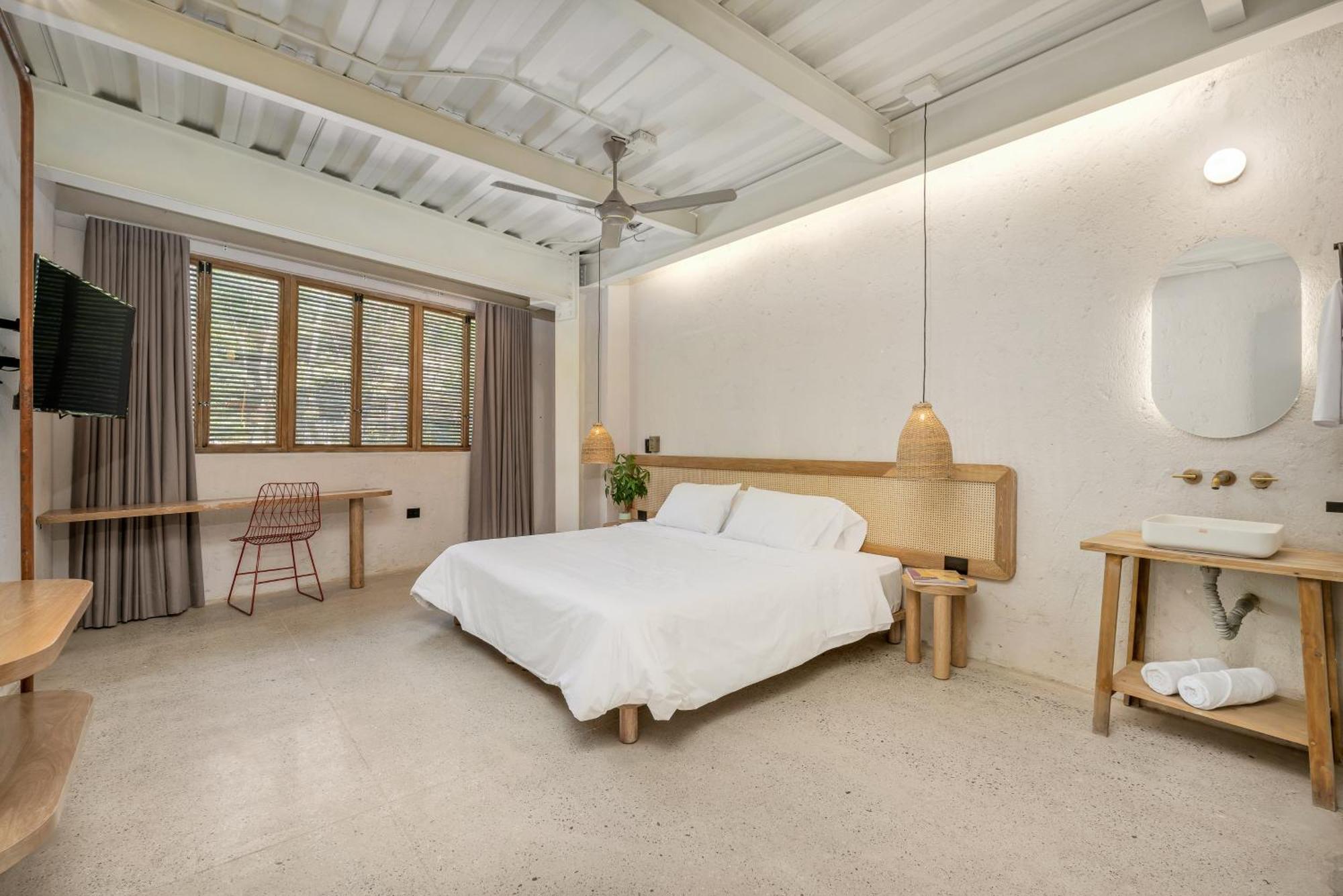 Botanica Casa Hotel Manila By Housy Host Medellín Exteriér fotografie