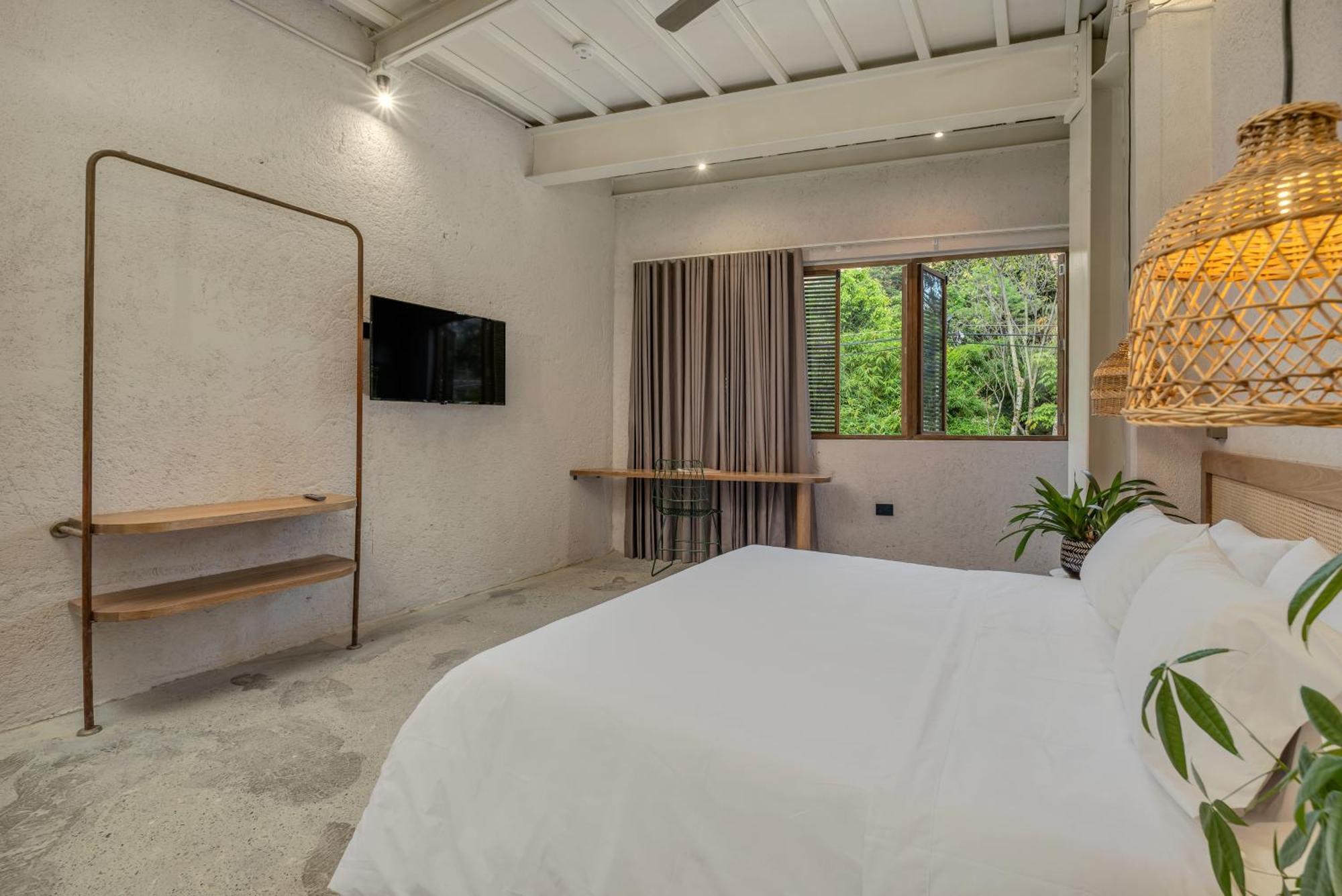 Botanica Casa Hotel Manila By Housy Host Medellín Exteriér fotografie